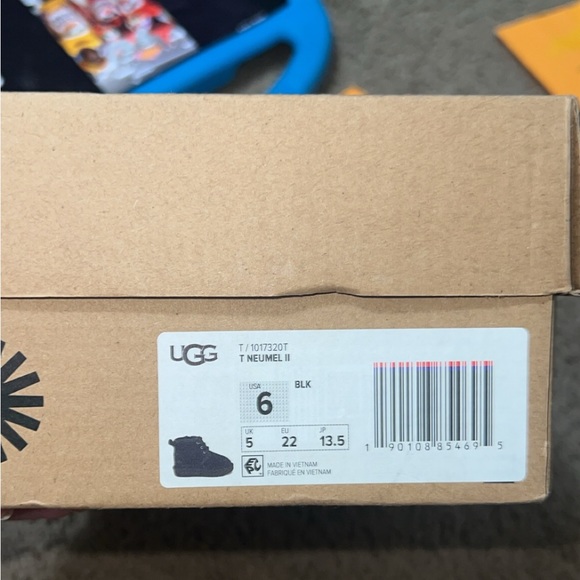 Toddler UGG BOOTS